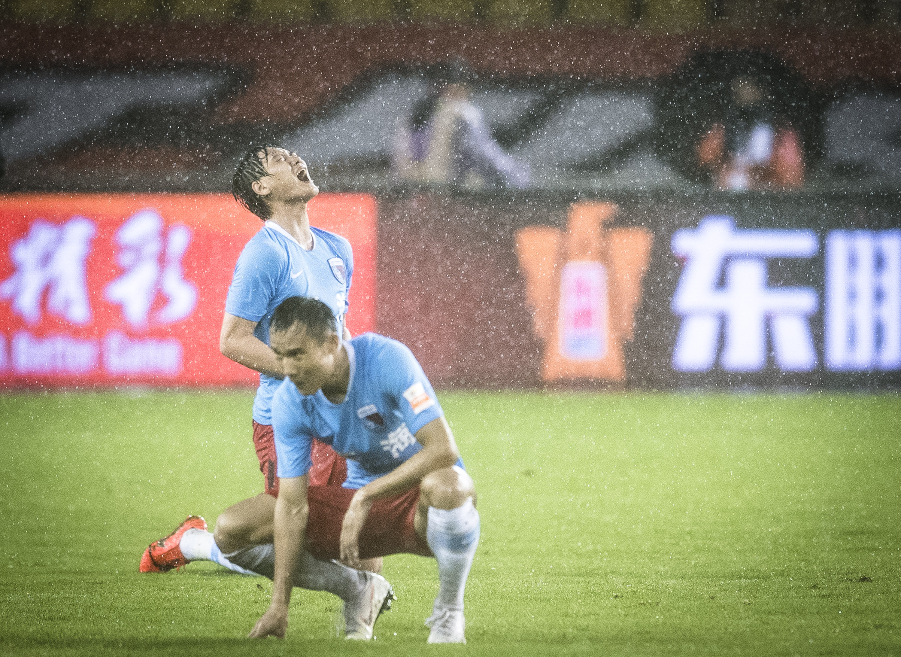 重庆力帆主场战胜天海，挺进前四的简单介绍