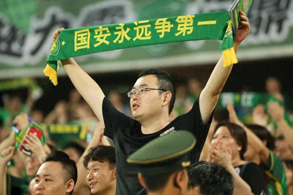 国安重返榜首位置，稳固中超领先地位的简单介绍
